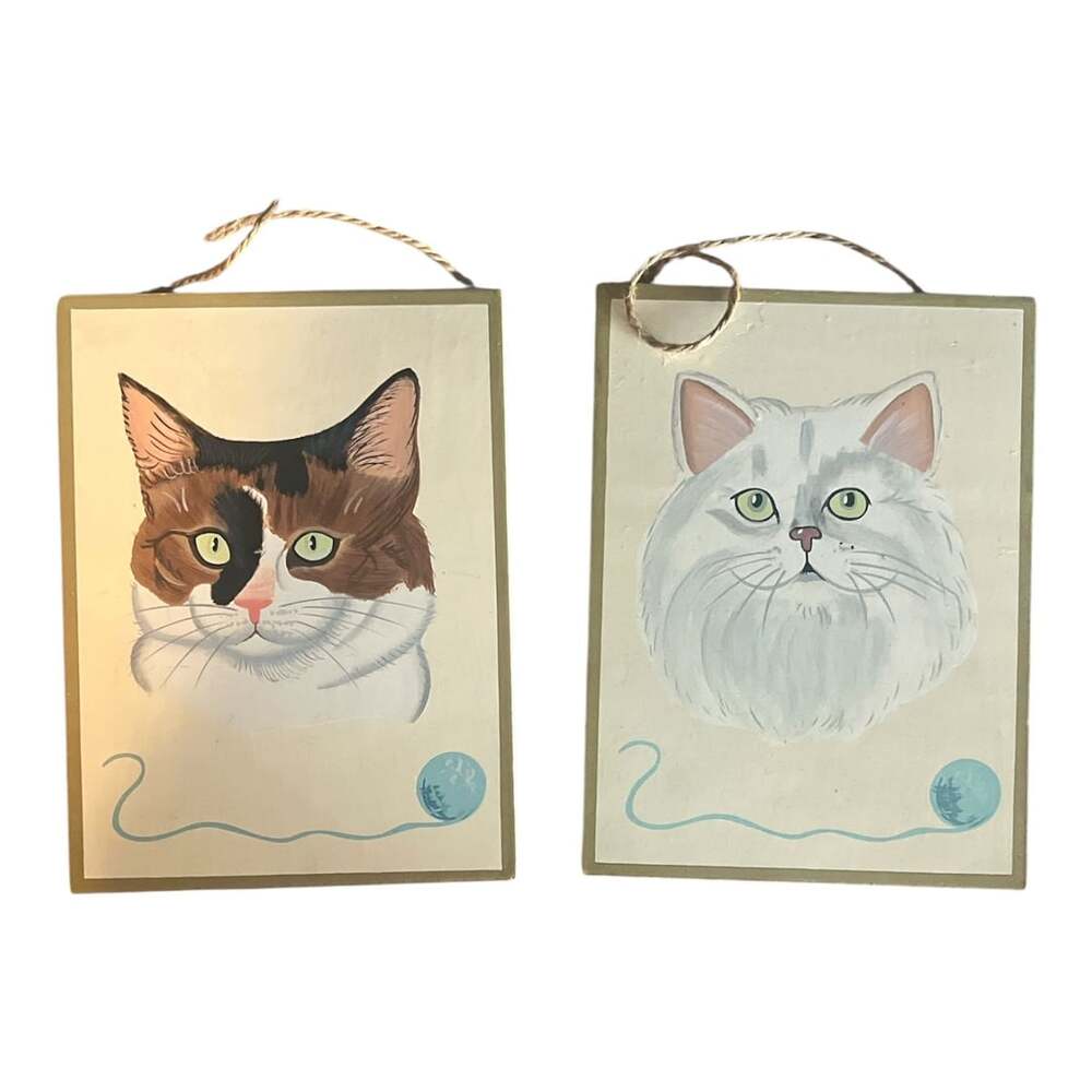 Set of 2 Hanging Wooden Cat Wall Art Plaques Calico and Persian Cats